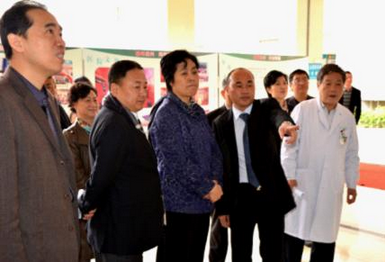 副省長(zhǎng)李紅來(lái)盛興醫(yī)院調(diào)研